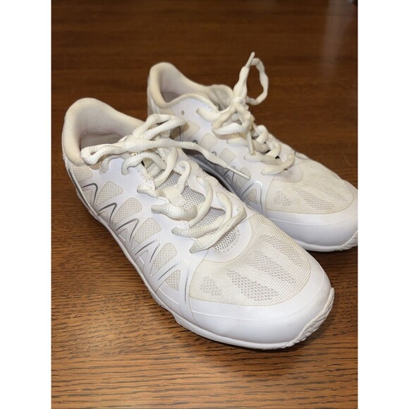 Varsity Edge Cheer Shoes Women's Size 5.5 - Picture 1 of 8